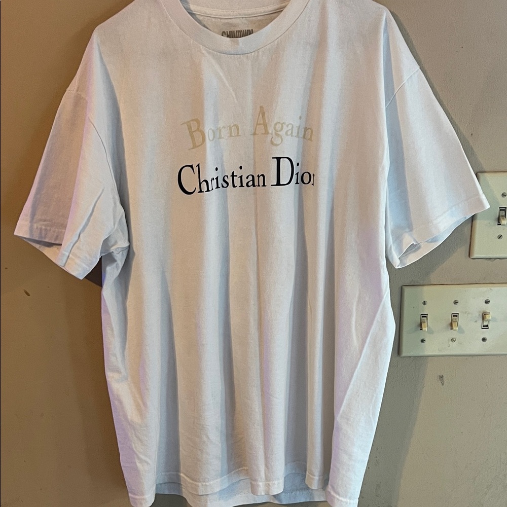 RARE CHINATOWN MARKET TEE UV ACTIVATED SIZE XL